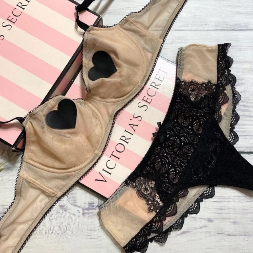 VS-2PC Mesh & Faux Leather Heart Push-Up bra & Mesh-Lace Thong Panty (32C-Small)